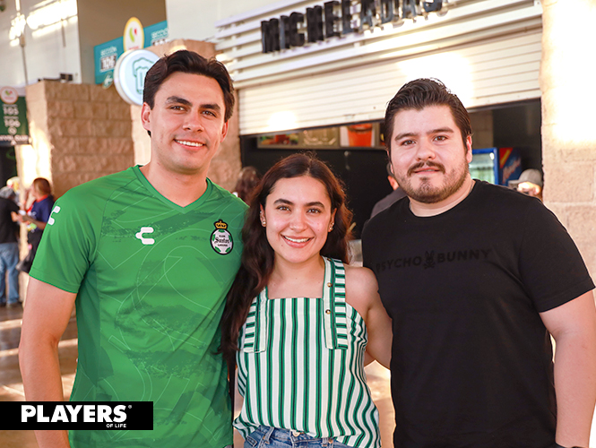 Ángel, Ana Lucía y José.