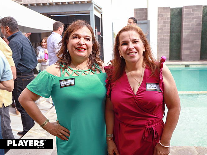 Elba Rodríguez y Cristy Garza.